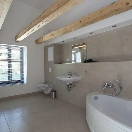 Nostalgischer Kaiserbahnhof Apartman *